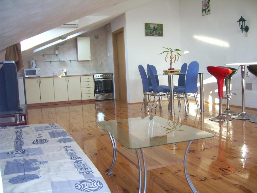Apartments Villa More Makarska Habitación foto